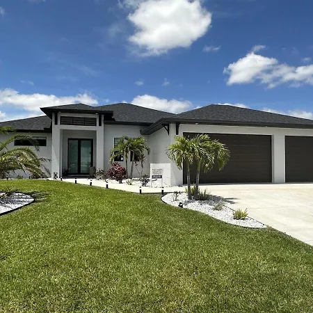 Beauty With Heated Pool And Spa, Villa Coral Pearl